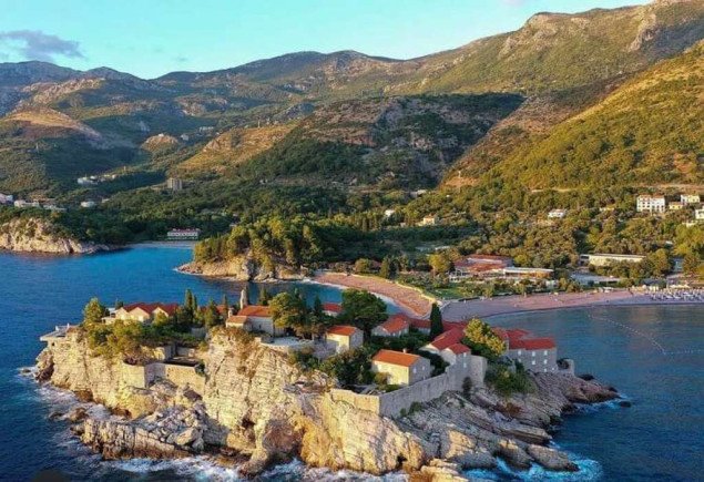 Ustavni sud otvorio put naplati duga od 3,1 miliona eura za firmu "Sveti Stefan hoteli"