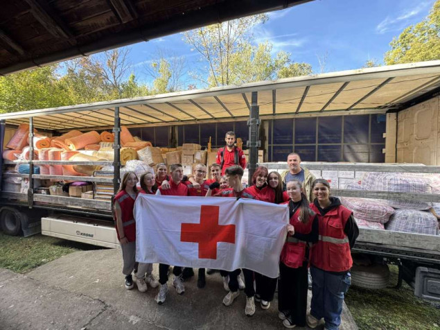 Iz Crvenog krsta Distrikta Brčko otišao kamion humanitarne pomoći ugroženim područjima od poplava