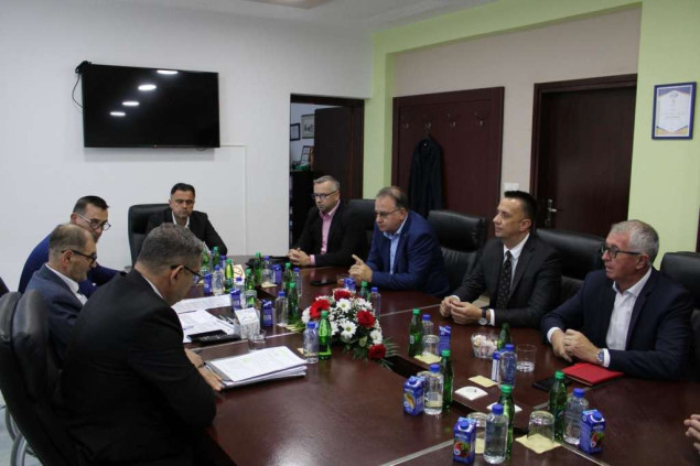 Nikšić i Lakić posjetili Binas: Kao Vlada smo pokazali da stojimo uz našu namjensku industriju