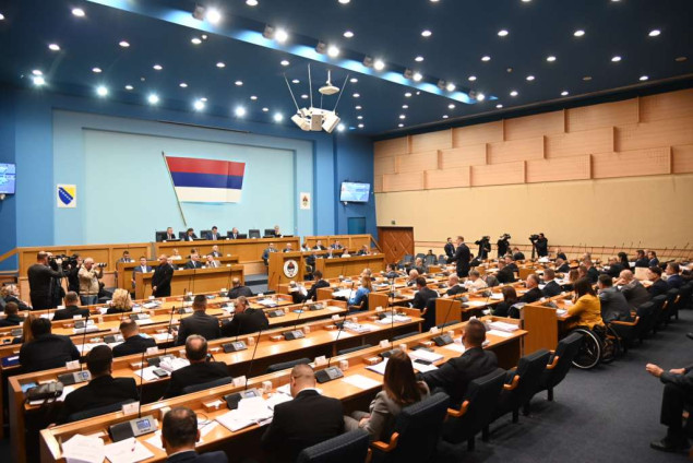 Stanivuković na posebnoj sjednici u NSRS pitao zašto se glasa o istim zaključcima