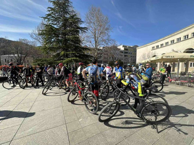 Biciklijada Ćirinom prugom od Mostara do Počitelja okupila stotine biciklista