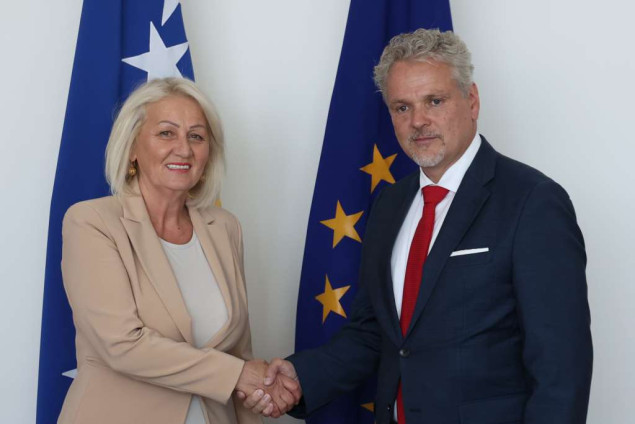 Krišto zahvalila Sattleru za odličnu suradnju i njegovu ulogu koju je imao na europskom putu BiH
