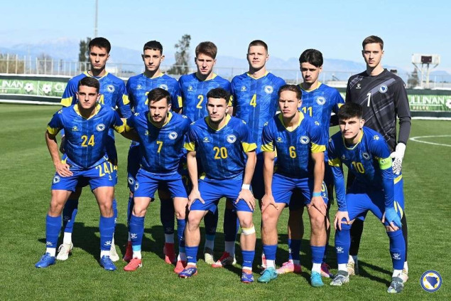 Mlada reprezentacija BiH poražena od Crne Gore s 2:3 u prijateljskom meču u Zenici