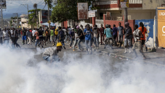 Haiti paraliziran nasiljem bandi, stotine pobjegle iz zatvora