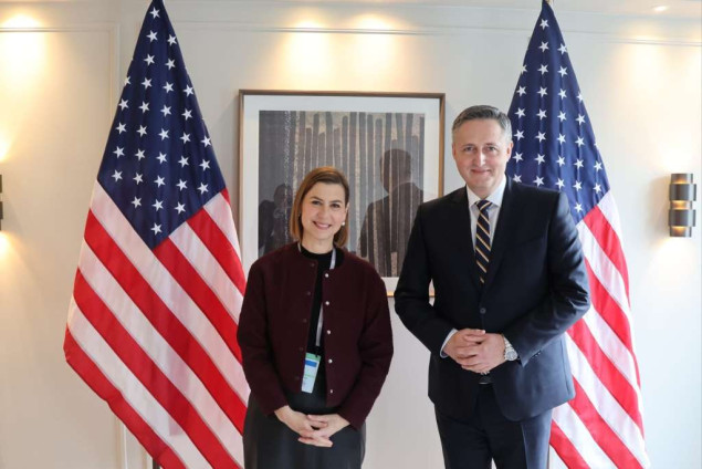 Bećirović sa Slotkin: Čelnici entiteta RS moraju odgovarati zbog napada na Dejtonski mirovni sporazum