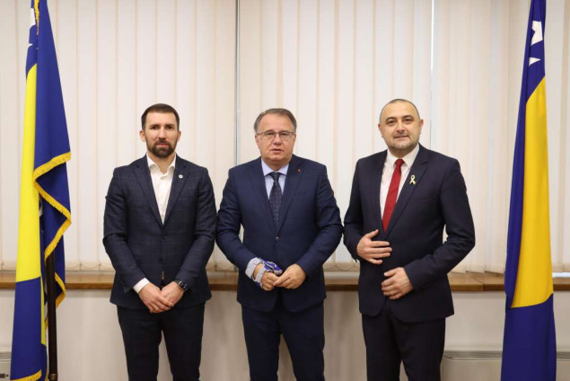 U Vladi FBiH potpisan ugovor o sufinansiranju završetka radova na izgradnji Roditeljske kuće u Tuzli