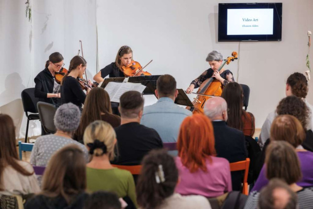 U Umjetničkoj galeriji BiH koncert 'Muzikom kroz izložbu', umjetnost kao otpor i svjedočanstvo