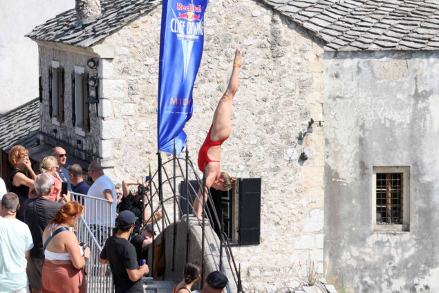 Preda i Carlson vodeći nakon prvog dana cliff divinga u Mostaru