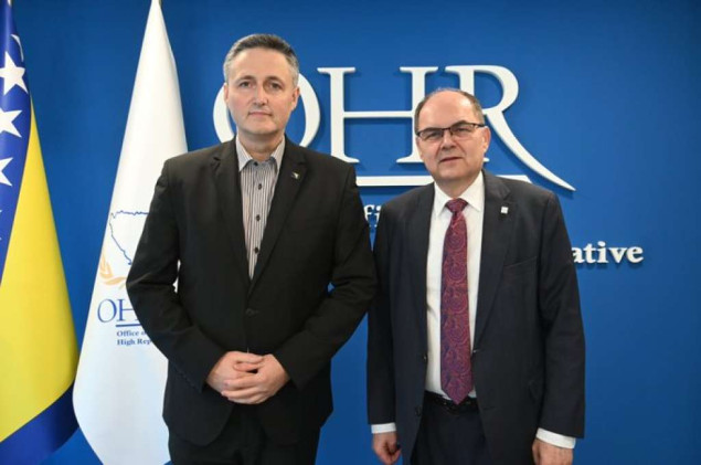 Schmidt i Bećirović razgovarali o tekućim dešavanjima u zemlji i mogućim rješenjima