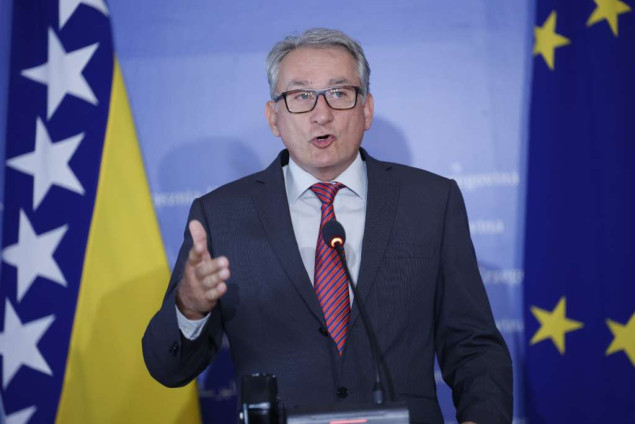 Bosić: Duboka kriza vlasti može dovesti do drugih tenzija u društvu