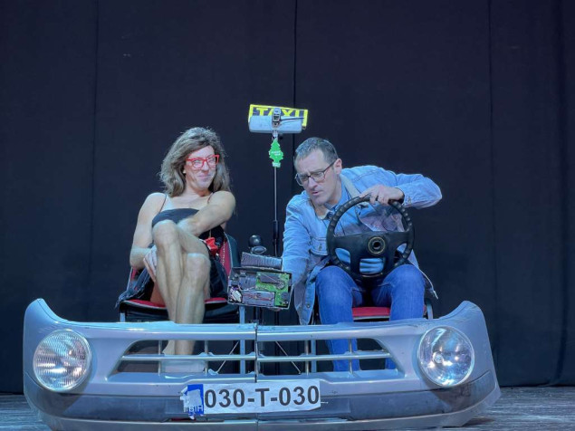 Predstava 'Taximetar' osvojila vitešku publiku