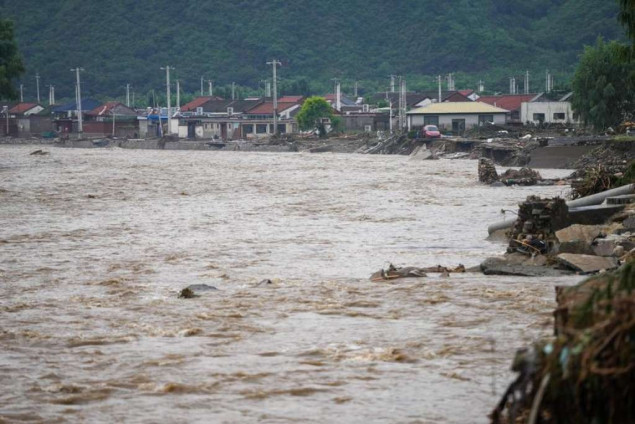 Obilne padavine prijete Pekingu, upozorenja na poplave i klizišta
