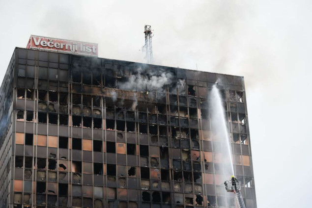 Određen pritvor 18-godišnjacima osumnjičenim za izazivanje požara u Vjesnikovom neboderu