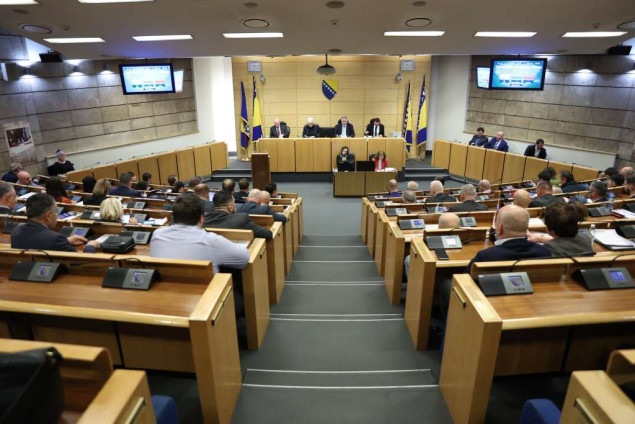 Poslanici Predstavničkog dom Parlamenta FBiH završili redovnu sjednicu, usvojen niz važnih akata