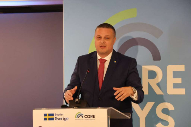 Mijatović: Od 1. siječnja minimalna plaća u FBiH 1.000 KM