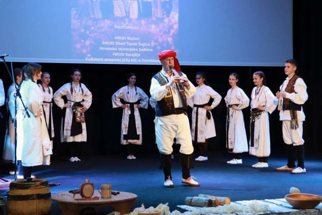 U Tomislavgradu održano tradicionalno 'Božićno silo'