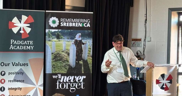 Velika Britanija - Mladi glasovi čuvaju sjećanje na Srebrenicu