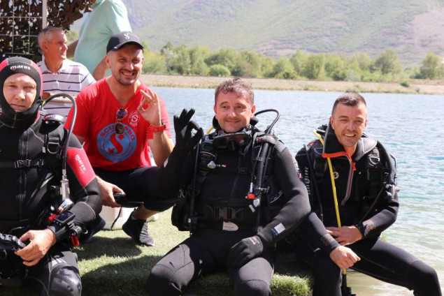 Devedeset ronilaca sudjelovalo u čišćenju plaže i korita Mostarskog jezera