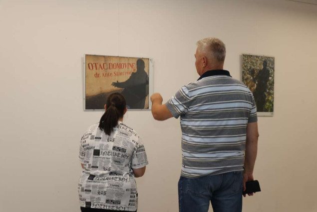 U mostarskoj Kosači otvorena izložba fotografija Zorana Filipovića
