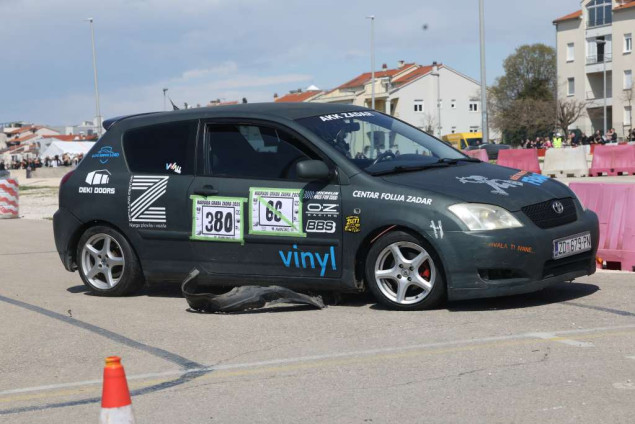 Četvero ljudi ozlijeđeno prilikom izlijetanja vozila na Velikoj Nagradi Zadra