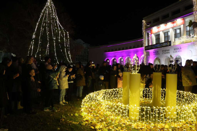 Paljenjem prve svijeće otvoren Advent u Mostaru 