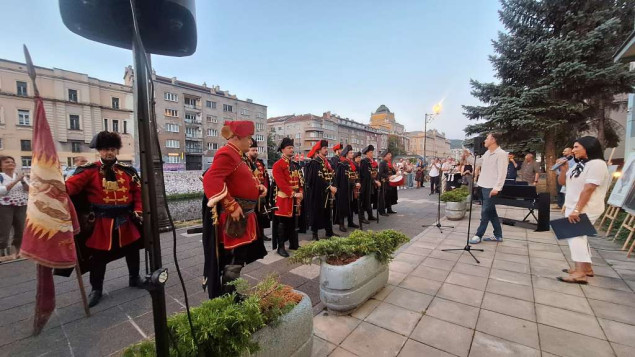Šetnica kulture okupila brojne posjetioce uz nastup 'Kravat pukovnije' i bogat muzički program