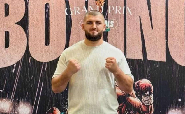 Ahmed Krnjić savladao Južnoafrikanca Keatona Gomesa i izborio finale WBC Boxing Grand Prix turnira