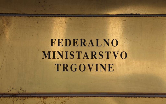 Prodajni objekti u FBiH radit će 2. januara u minimalnom obimu