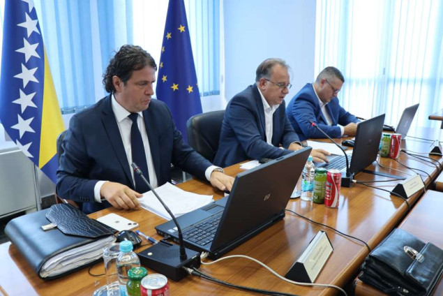 Vlada FBiH utvrdila listu za septembar-Više od četiri miliona KM pomoći za održavanje radnih mjesta