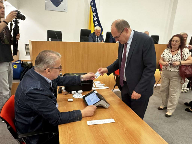 Treći dan 'Otvorenih vrata' CIK-a, prisustvovali Schmidt i ambasador Aggeler