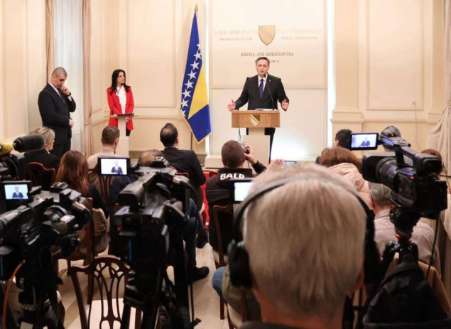 Bećirović: Neprihvatljivo uskraćivanje novinarskih prava i sloboda Avdi Avdiću