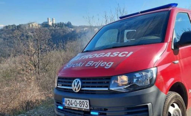 Prilikom neutraliziranja požara u Širokom Brijegu povrijeđen vatrogasac