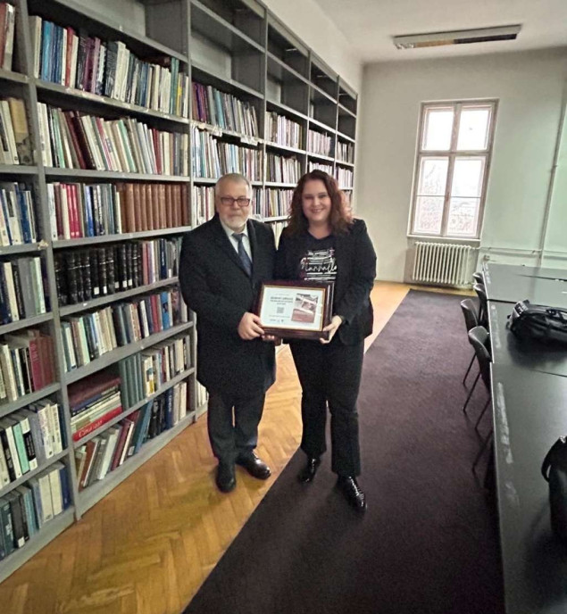 Ambasadi Turske uručen QR kod za udžbenik bosanskog jezika za strance