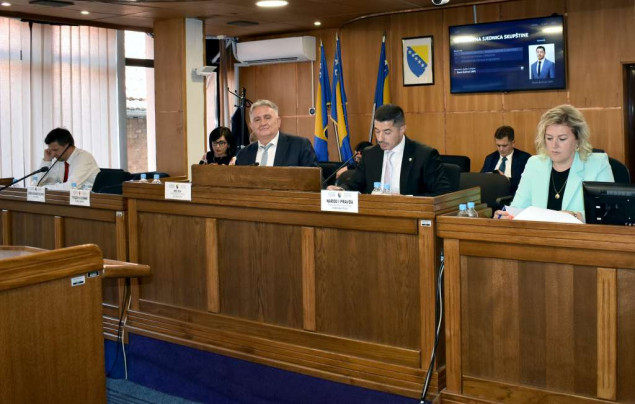 Skupština Brčko distrikta: Usvojen niz odluka, zakazana javna rasprava o pristupu informacijama