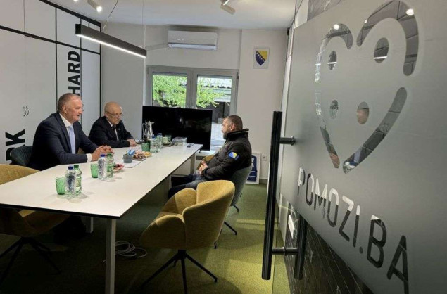 Helez posjetio Udruženje Pomozi.ba: Nastavljamo s podrškom, vi ste ljudima zadnja nada
