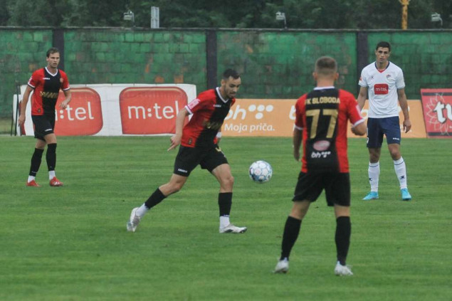 Eldar Mehmedović efektnim golovima donio pobjedu Slobodi
