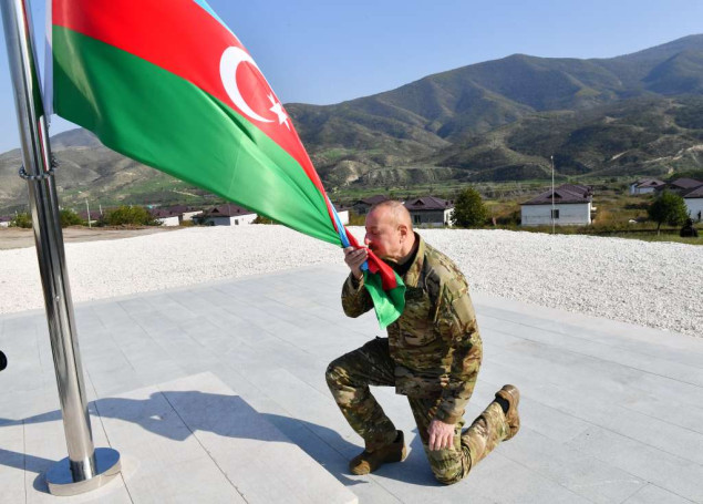 Aliyev podigao zastavu Azerbejdžana u Nagorno Karabahu