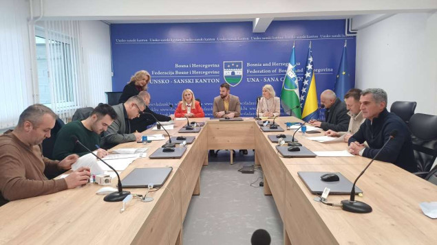 Potpisani ugovori vrijedni 619.500 KM za projekte u oblasti okoliša u USK-u