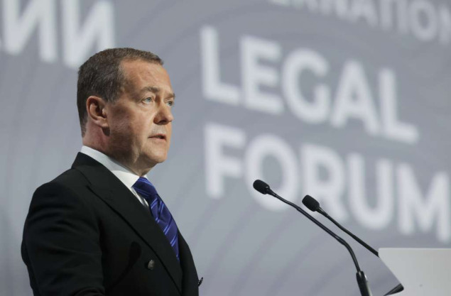 Medvedev: Rusija će pokrenuti preventivne napade ako Zapad eskalira rat u Ukrajini