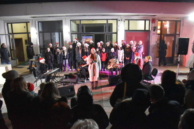 Goraždanska Pop rock škola zabavila publiku u okviru novogodišnjeg programa