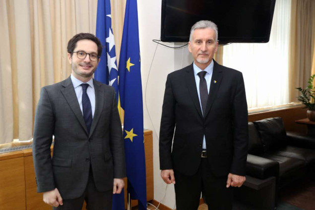 Delmas kazao Ademoviću da će Francuska nastaviti da ohrabruje zvaničnike BiH da provode reforme