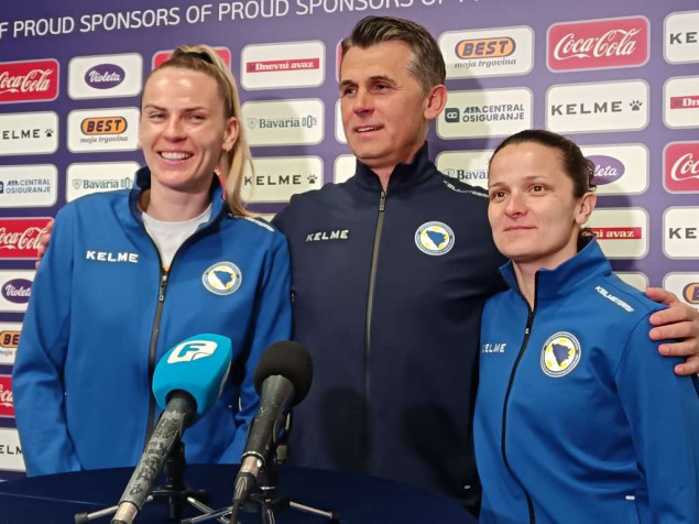 Zmajice bez kapitenice Nikolić protiv Poljske