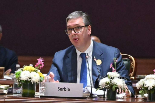 Vučić: Srbija će pokušati zaštiti djecu od društvenih mreža