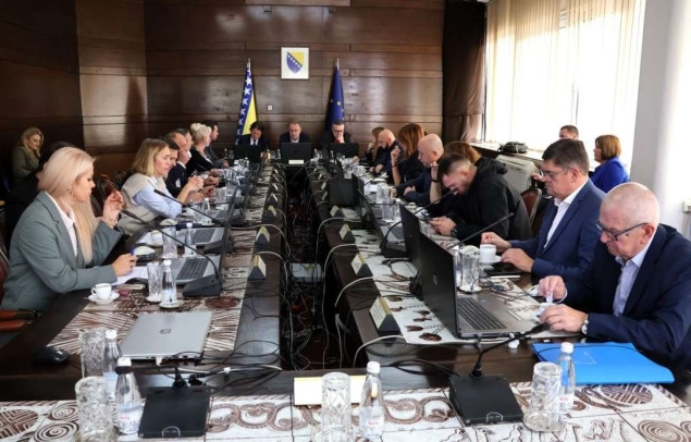 Vlada FBiH: O aktivnostima na područjima pogođenim poplavama i zahtjevima prema VMBiH