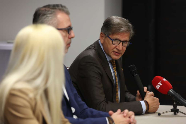 Hadžikadić: Ne možemo popustiti pred naletima na ovu državu, bez obzira o kome se radi