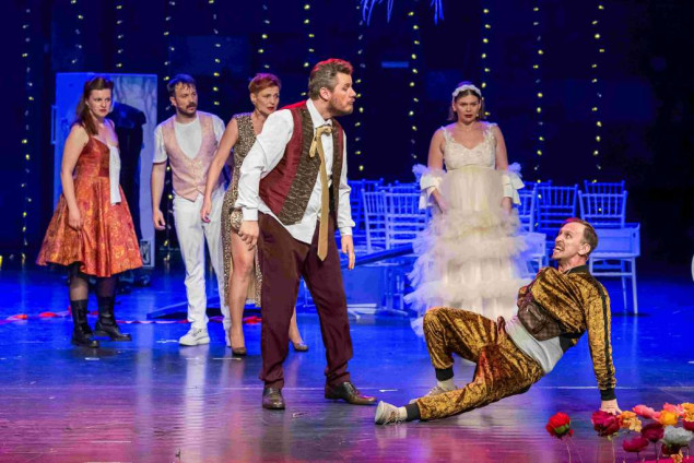 U okviru Tuzlanskih pozorišnih dana izvedena dramska predstava 'Seljačka opera'