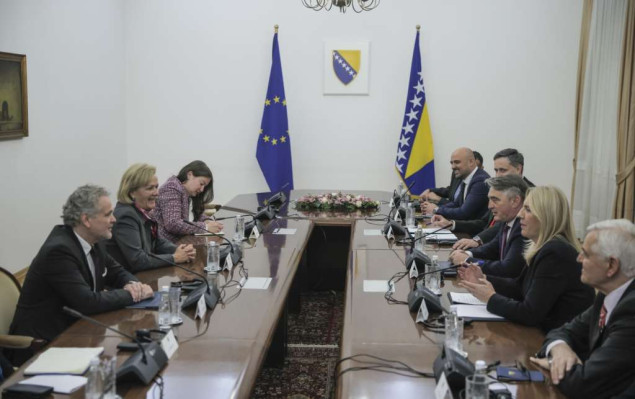 Eichhorst u Predsjedništvu BiH: Iskoristiti povoljan trenutak za dobijanje početka pregovora