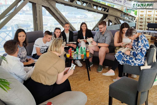 Na ''Kinđetovom mostu'' druženje sa herojima iz Udruženja ''Srce za djecu oboljelu od raka''