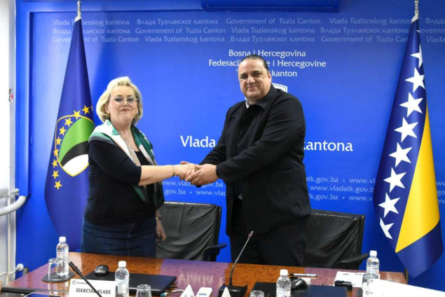 TK - Potpisivanjem sporazuma uposlenicima u zdravstvu osigurano povećanje plata