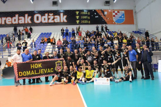 Odbojkaši Magic Icea i odbojkašice Gacka pobjednici Kupa Bosne i Hercegovine